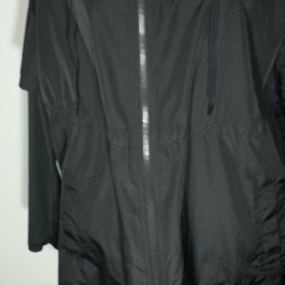 Black Hooded Lightweight Champion Jacket with Drawstring - Size Small - Picture 5 of 11